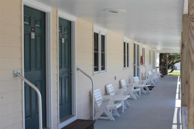 Pony Island Inn Ocracoke Exterior photo